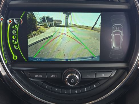 Used 2016 MINI Cooper 2-Door Hardtop image 17