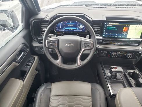 Certified 2025 Chevrolet Silverado 1500 ZR2 w/ Technology Package image 18