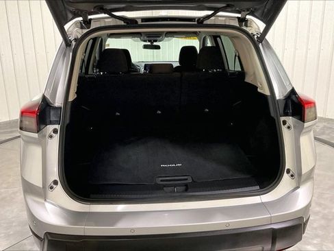 Used 2025 Nissan Rogue SV FWD image 37