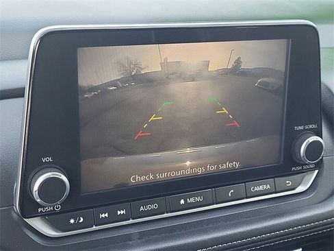 Certified 2025 Nissan Rogue SV w/ SV Premium Package image 16