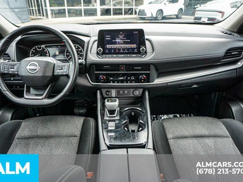 Used 2025 Nissan Rogue SV FWD image 24