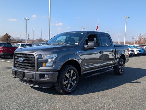 Used 2016 Ford F150 XLT w/ Equipment Group 302A Luxury image 7