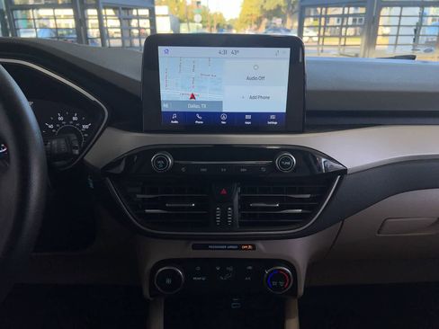 Used 2022 Ford Escape SE w/ SE Sport Appearance Package image 15