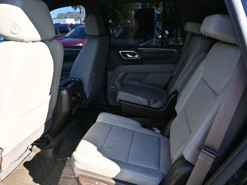 Used 2021 Chevrolet Tahoe Z71 w/ Z71 Signature Package image 25