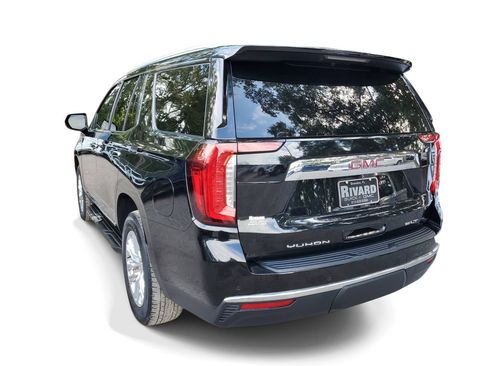 Used 2024 GMC Yukon SLT w/ SLT Luxury Package RWD image 3