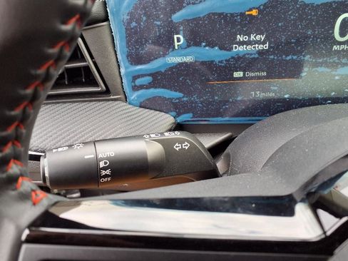 New 2025 Nissan Kicks SR w/ Illumination Package image 19