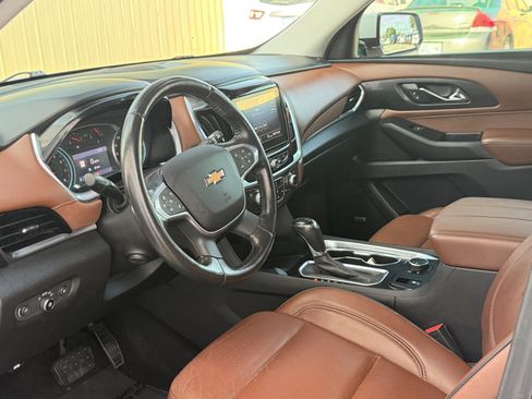 Used 2020 Chevrolet Traverse High Country AWD/4WD image 16
