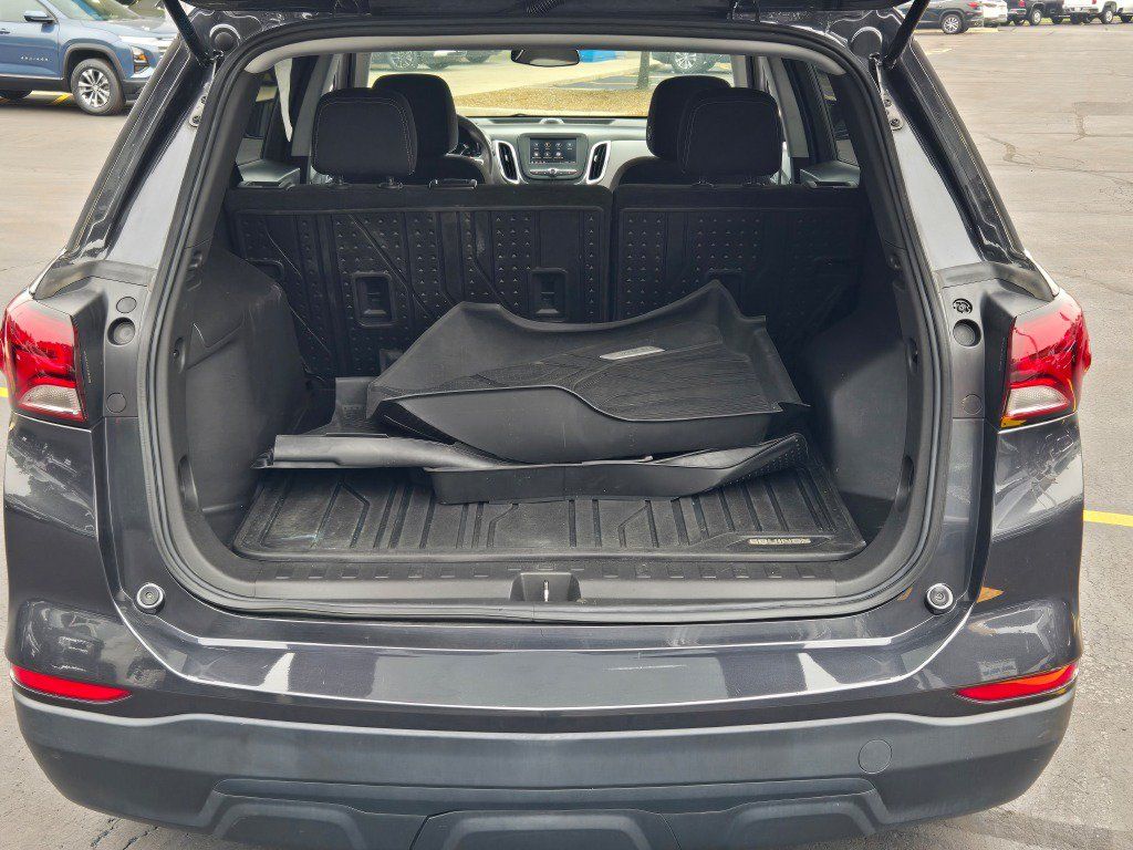 Certified 2022 Chevrolet Equinox LS w/ LS Convenience Package FWD image 14