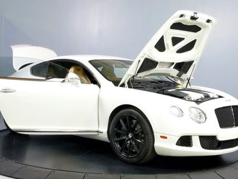 Used 2012 Bentley Continental GT image 9