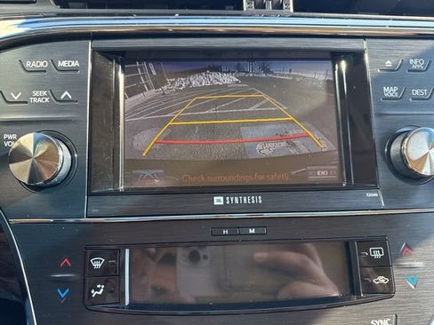 Used 2014 Toyota Avalon Limited image 14