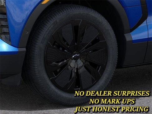 New 2025 Chevrolet Blazer EV LT image 9