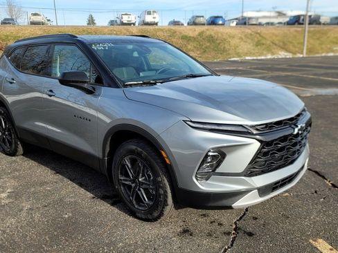 New 2026 Chevrolet Blazer LT w/ Convenience Package image 16