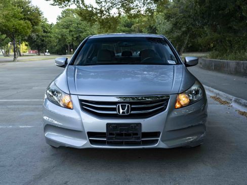 Used 2012 Honda Accord EX-L image 3
