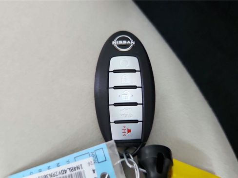 Used 2024 Nissan Altima 2.5 SV FWD image 21
