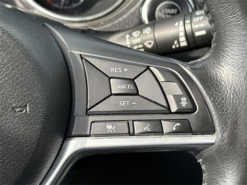 Used 2018 Nissan Rogue SL image 29