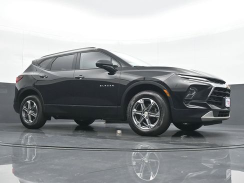 Used 2024 Chevrolet Blazer LT w/ Convenience Package AWD/4WD image 23