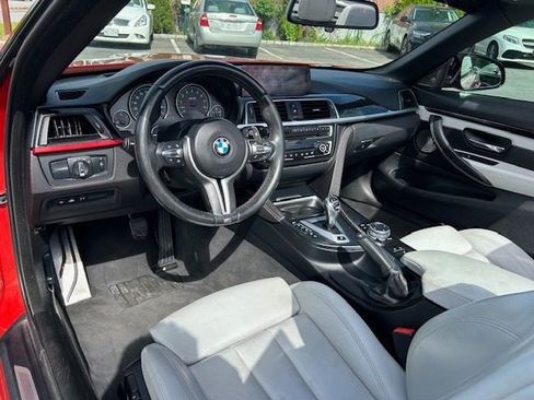 Used 2016 BMW M4 Convertible RWD image 17