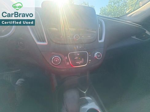 Used 2022 Chevrolet Malibu RS FWD image 14