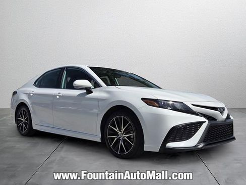 Used 2023 Toyota Camry SE w/ Convenience Package FWD image 6