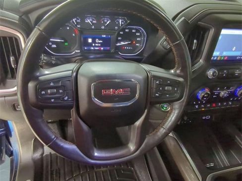 Used 2022 GMC Sierra 2500 AT4 w/ AT4 Preferred Package image 12