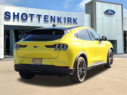 Certified 2025 Ford Mustang Mach-E Select w/ Comfort Package Lite image 8