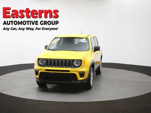 Used 2023 Jeep Renegade Latitude image 53
