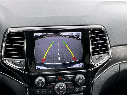 Certified 2022 Jeep Grand Cherokee Limited image 15