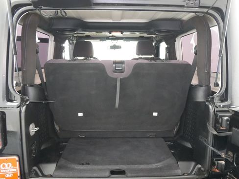 Used 2013 Jeep Wrangler Sport AWD/4WD image 16