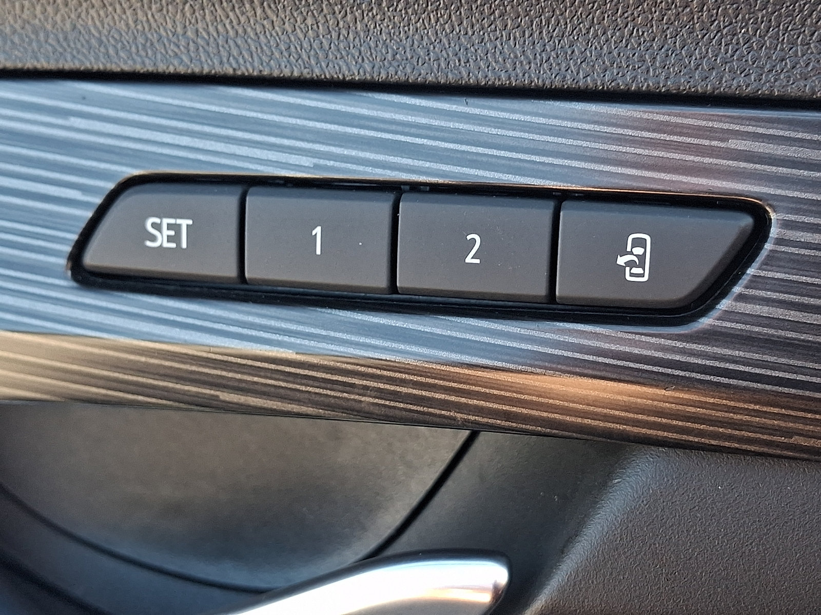 Certified 2023 GMC Terrain SLT w/ Tech Package AWD/4WD image 24