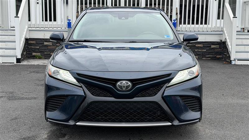 Used 2019 Toyota Camry XSE FWD image 9