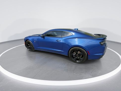 Used 2022 Chevrolet Camaro SS RWD image 12