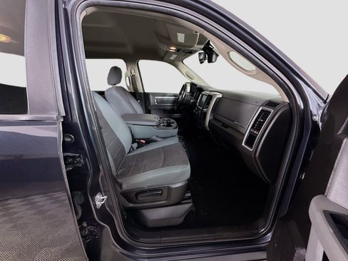 Used 2019 RAM 1500 Big Horn image 23