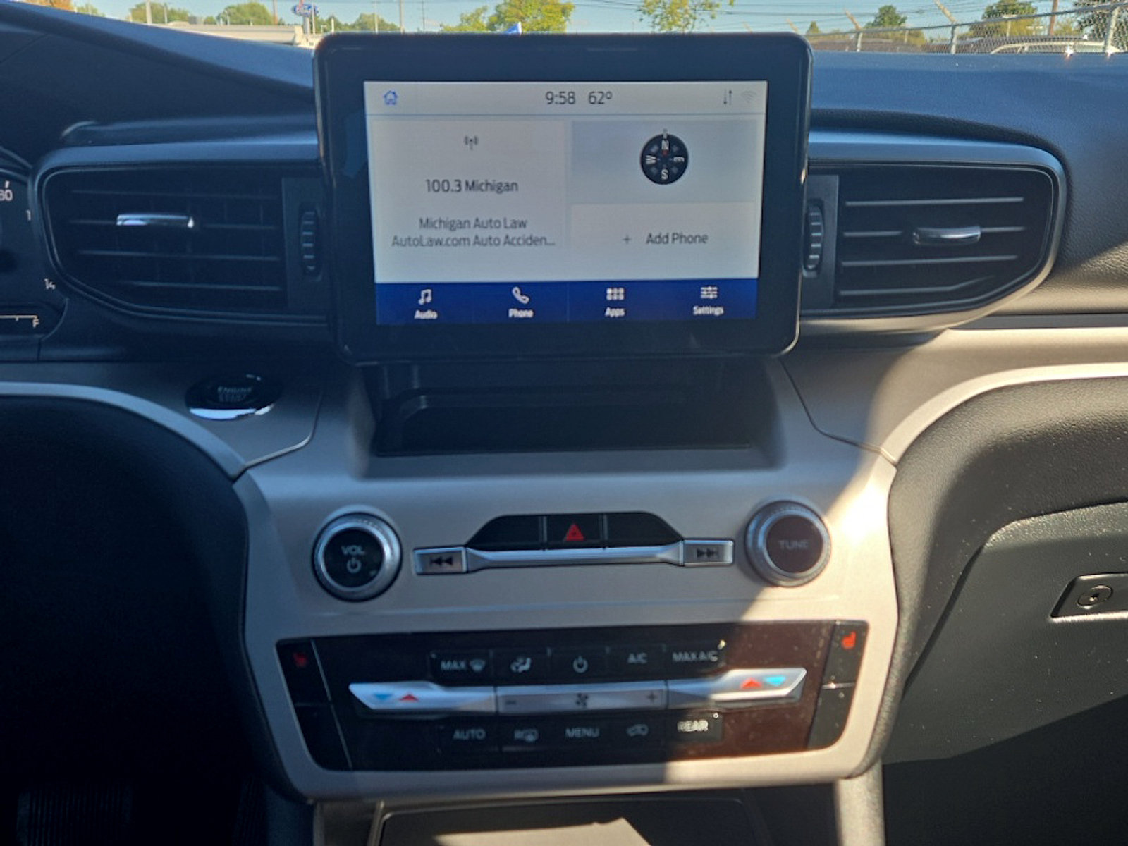Certified 2022 Ford Explorer XLT AWD/4WD image 16