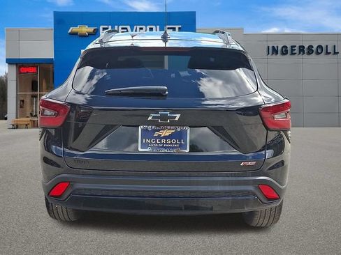 Used 2026 Chevrolet Trax RS w/ Sunroof Package FWD image 21