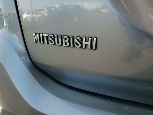 Used 2018 Mitsubishi Outlander ES image 7