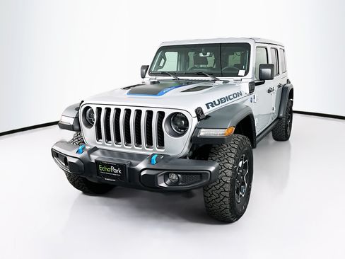 Used 2023 Jeep Wrangler Unlimited Rubicon 4xe w/ Cold Weather Group AWD/4WD image 3