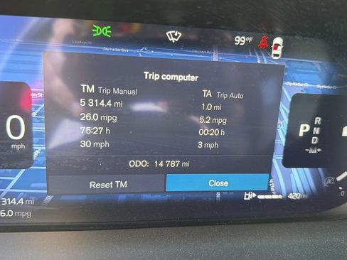 Used 2026 Volvo XC60 B5 Ultra AWD/4WD image 9