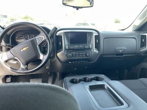 Used 2019 Chevrolet Silverado 1500 LT AWD/4WD image 18