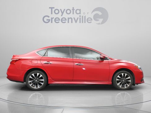 Used 2016 Nissan Sentra SR FWD image 16