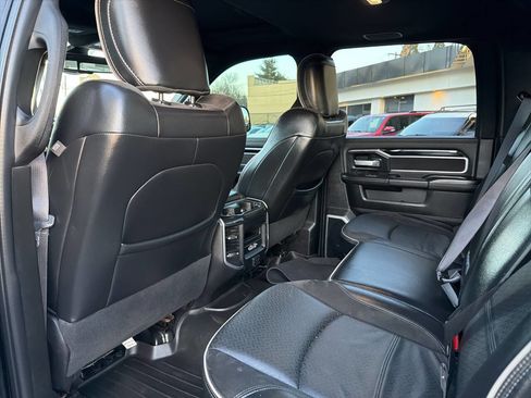 Used 2020 RAM 3500 Laramie w/ Night Edition image 27