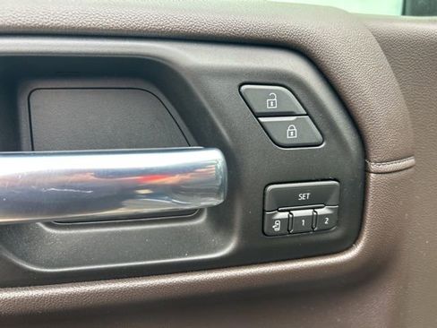 Used 2019 GMC Sierra 1500 Denali w/ Denali Ultimate Package image 18