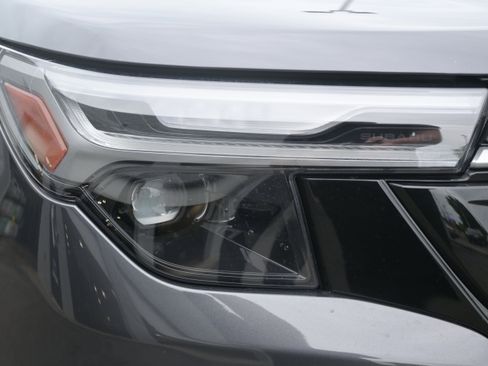 Certified 2025 Subaru Forester Touring AWD/4WD image 11