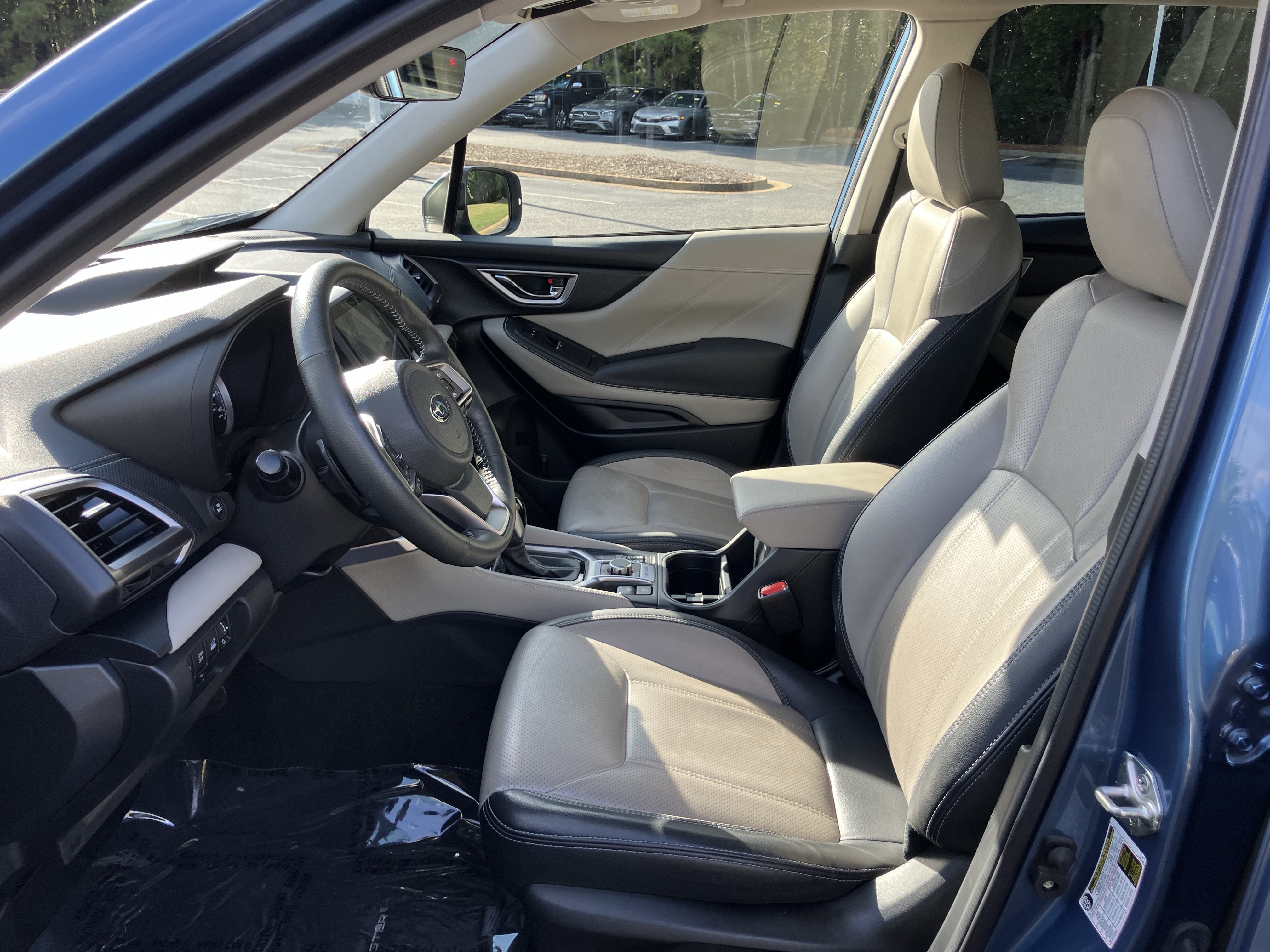 Used 2022 Subaru Forester Limited AWD/4WD image 16