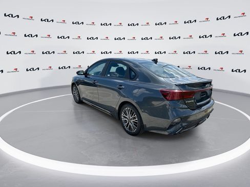 Used 2023 Kia Forte GT-Line w/ GT-Line Premium Package FWD image 6