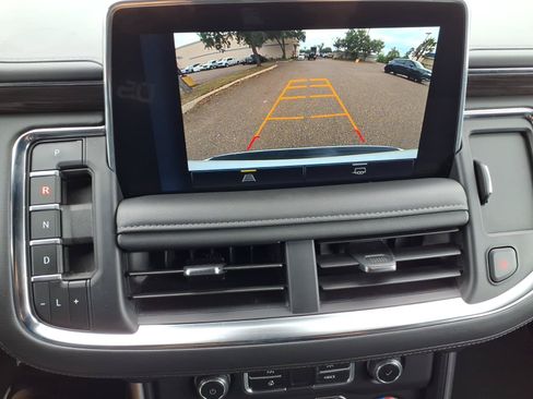 Used 2024 Chevrolet Tahoe LT RWD image 13