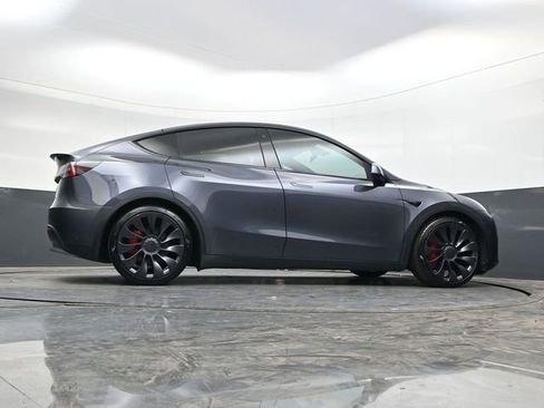 Used 2022 Tesla Model Y Performance image 34