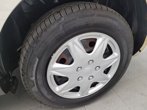 Used 2017 Dodge Journey SE image 31