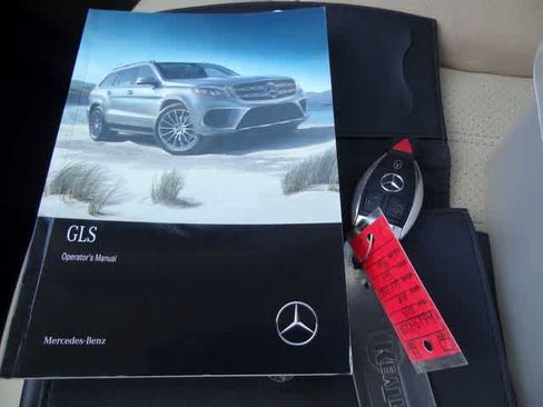 Used 2019 Mercedes-Benz GLS 450 4MATIC image 49
