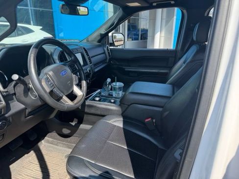 Used 2019 Ford Expedition Max XLT w/ Equipment Group 202A AWD/4WD image 5