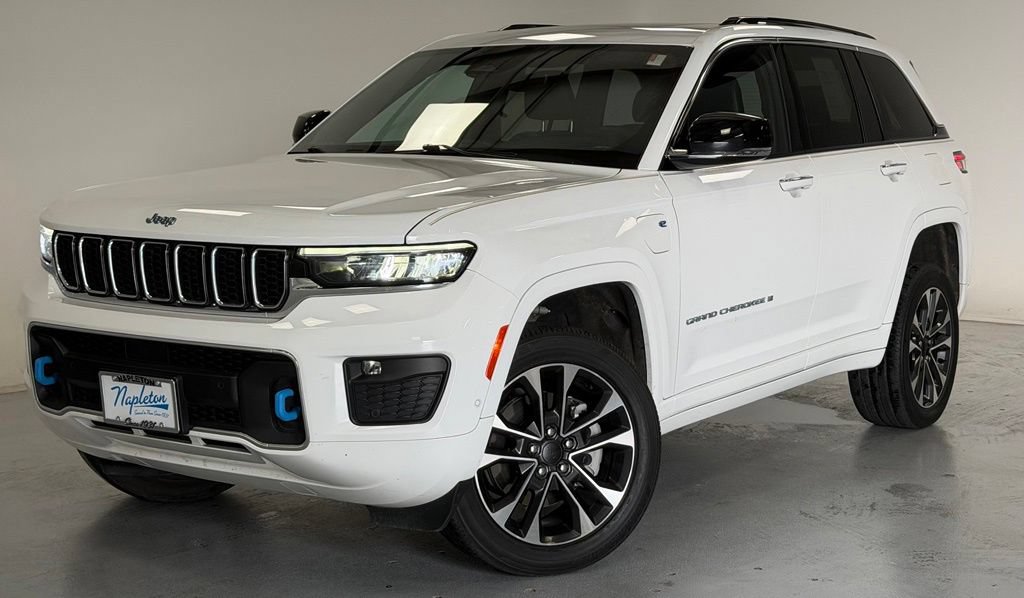 Used 2023 Jeep Grand Cherokee Overland AWD/4WD image 1